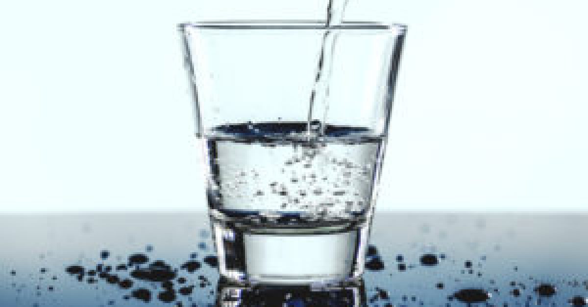 Drinking-water-glass-3-300x213.jpg